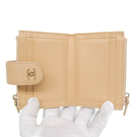 CHANEL Beige Leather Wallet - Picture 4 of 16